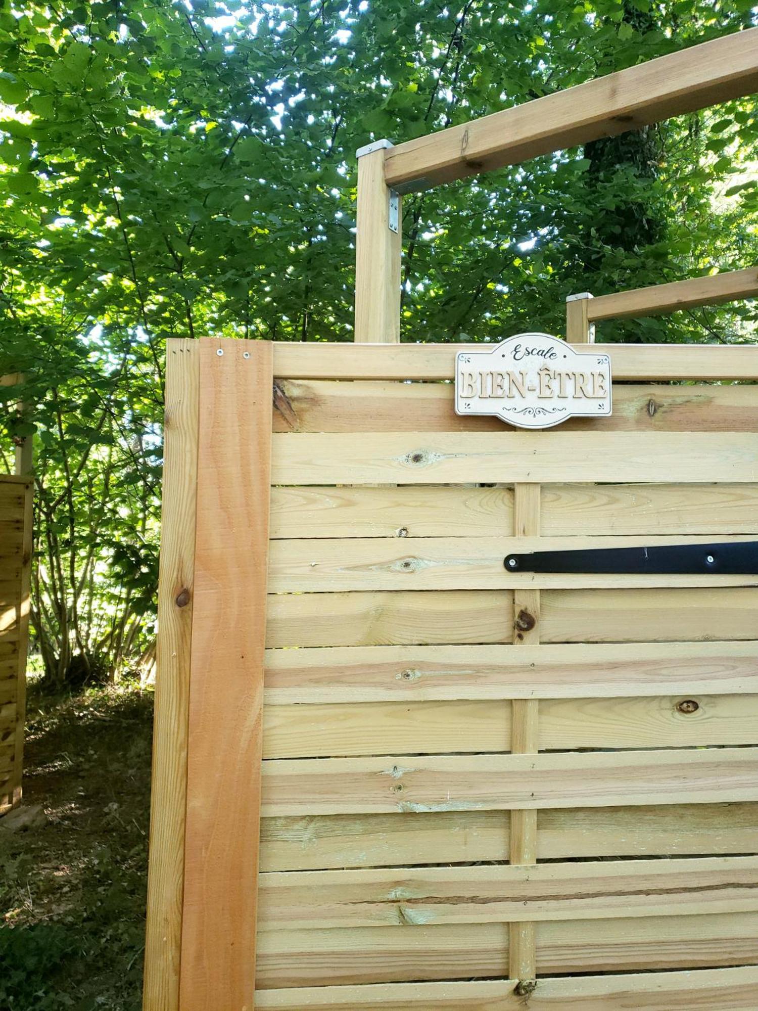 Hotel D'En Haut Tentes Suspendues Saint-Pardoux-lʼOrtigier Exterior foto